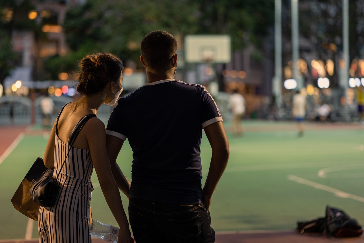 婚活アプリでのデート費用は割り勘が一般的なの？